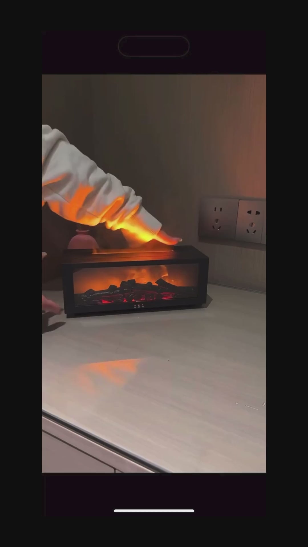 Fireplace Diffuser Video showing the numerous colors of flame from Essential for Wellness
